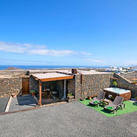 Apartamento Los 4 Nobles Tinajo Exterior foto
